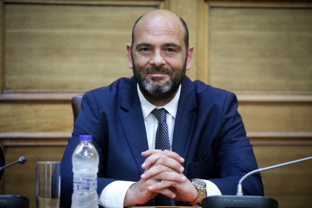 Αφήνει για λίγο την πολιτική και πιάνει την υποκριτική (pics)