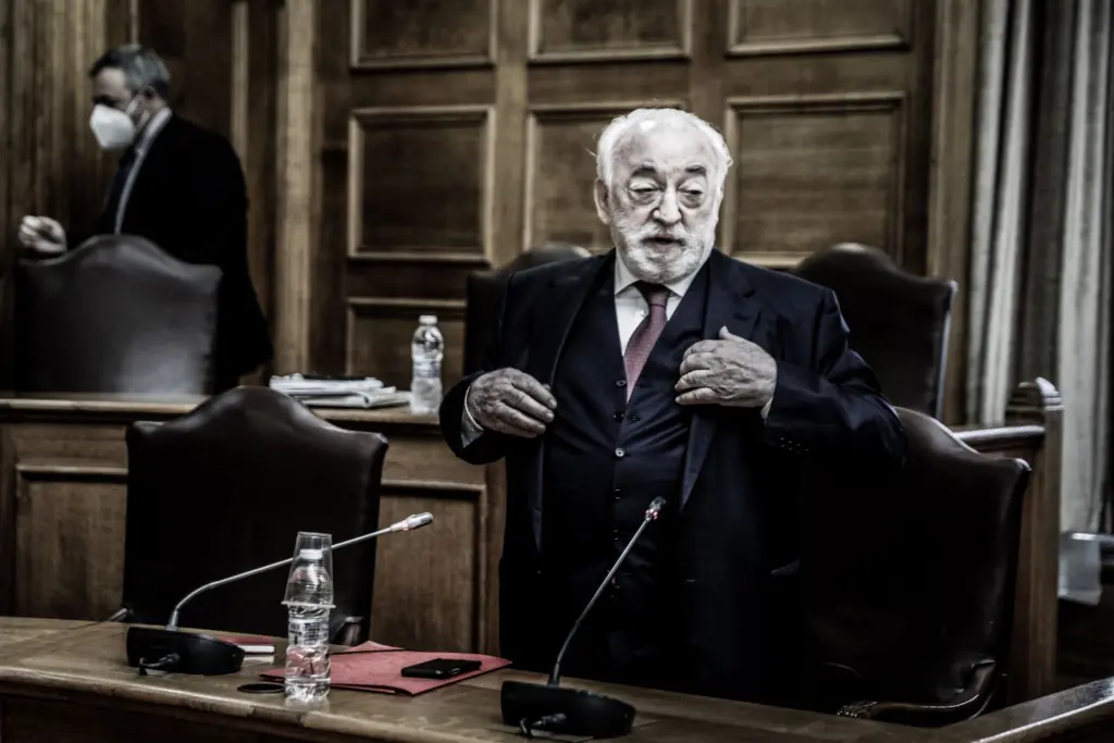 Νέες “βόμβες” Καλογρίτσα – “Ο Αρτεμίου έβρισκε τα λεφτά για λογαριασμό του Νίκου Παππά”
