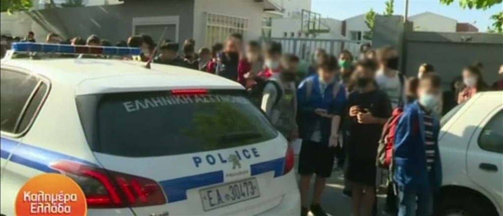 Θεσσαλονίκη – Κατάληψη στο διαπολιτισμικό γυμνάσιο Ευόσμου για τα self test (vid)