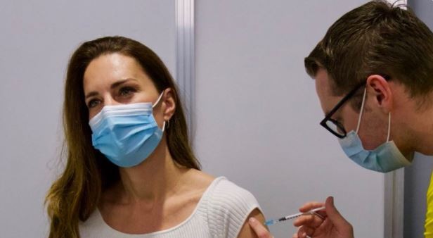 Η Κέιτ Μίντλετον έκανε το εμβόλιο κορονοϊού αλλά δεν αποκάλυψε ποιο