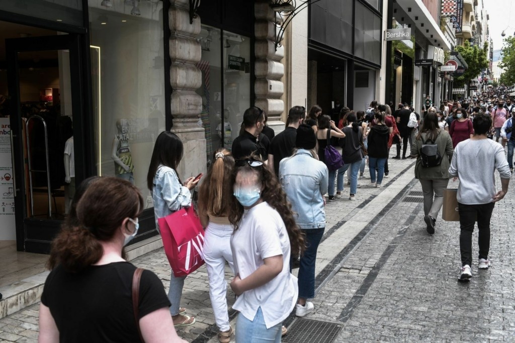 Μειώθηκαν και άλλο οι διασωληνωμένοι – Πόσα κρούσματα ανακοινώθηκαν