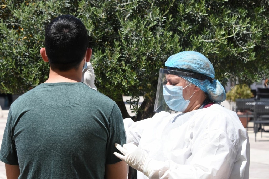 Κάτω από 100 τα κρούσματα κορονοϊού στην Αττική – Πόσα καταγράφηκαν στη Θεσσαλονίκη