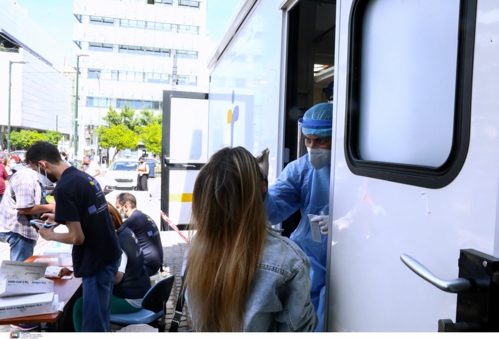 Κάτω από 800 κρούσματα στην Αττική – Πόσα καταγράφηκαν στη Θεσσαλονίκη