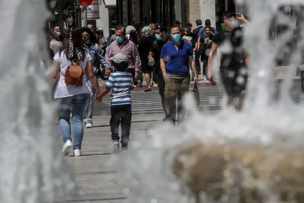 Νέες αλλαγές στη ζωή μας από τις 15 Μαΐου – Επεκτείνεται το ωράριο στην εστίαση και τις μετακινήσεις