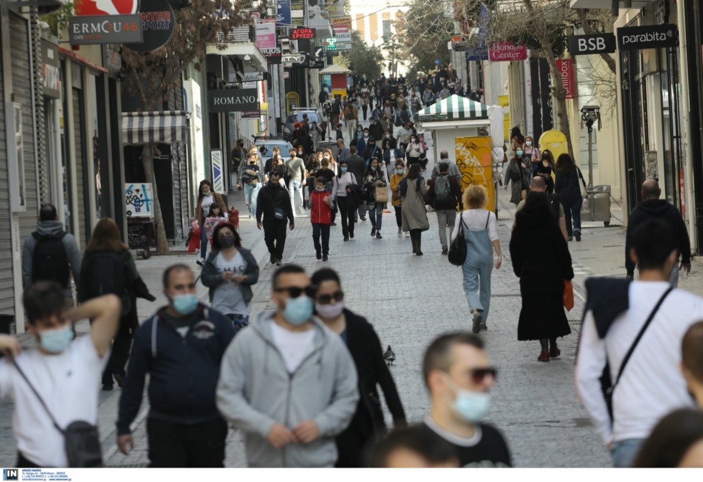 Πότε βγάζουμε τις μάσκες – Τι λέει ο αντιπρόεδρος του ΕΟΔΥ