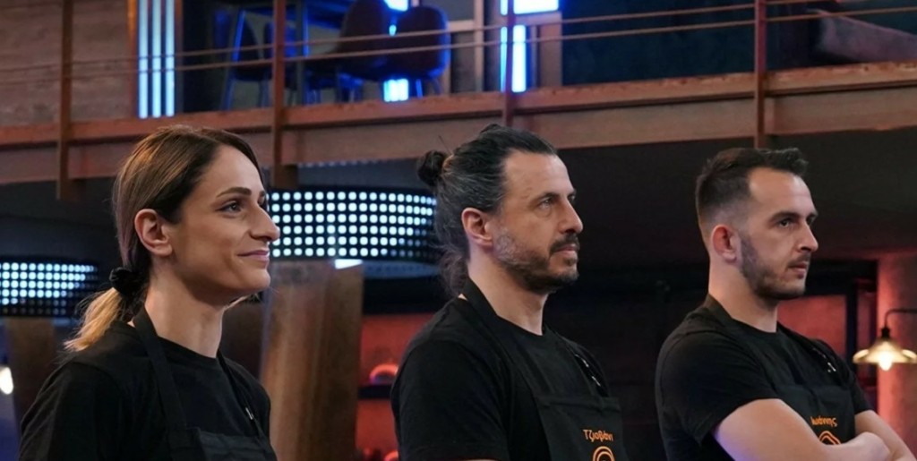 MasterChef – Aποχώρηση με “καρφιά”, γράμμα και σπόντες (vid)