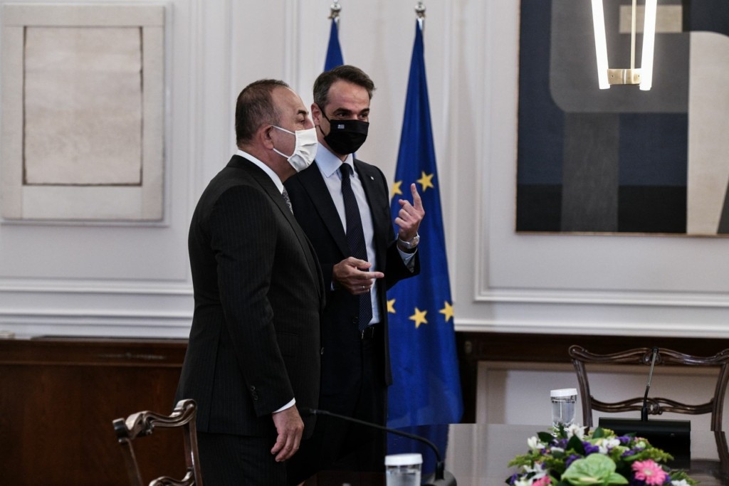 Στο Μαξίμου ο Τσαβούσογλου – Συναντάται με Μητσοτάκη και Δένδια (pics&vid)