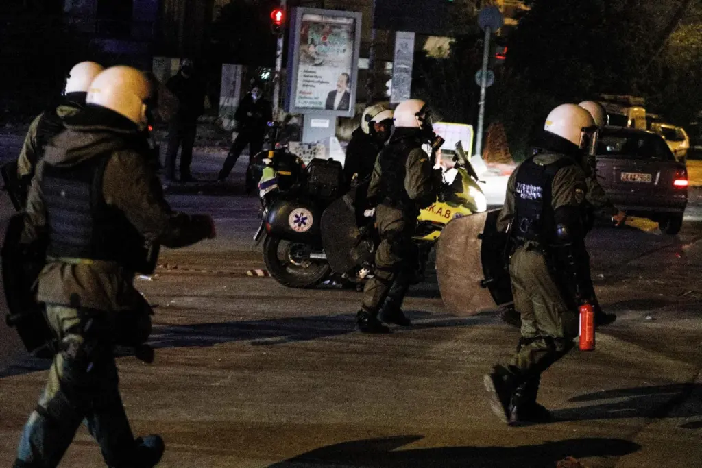 Συνεχίζονται οι έρευνες της ΕΛΑΣ για την αστυνομική βία στην Νέα Σμύρνη