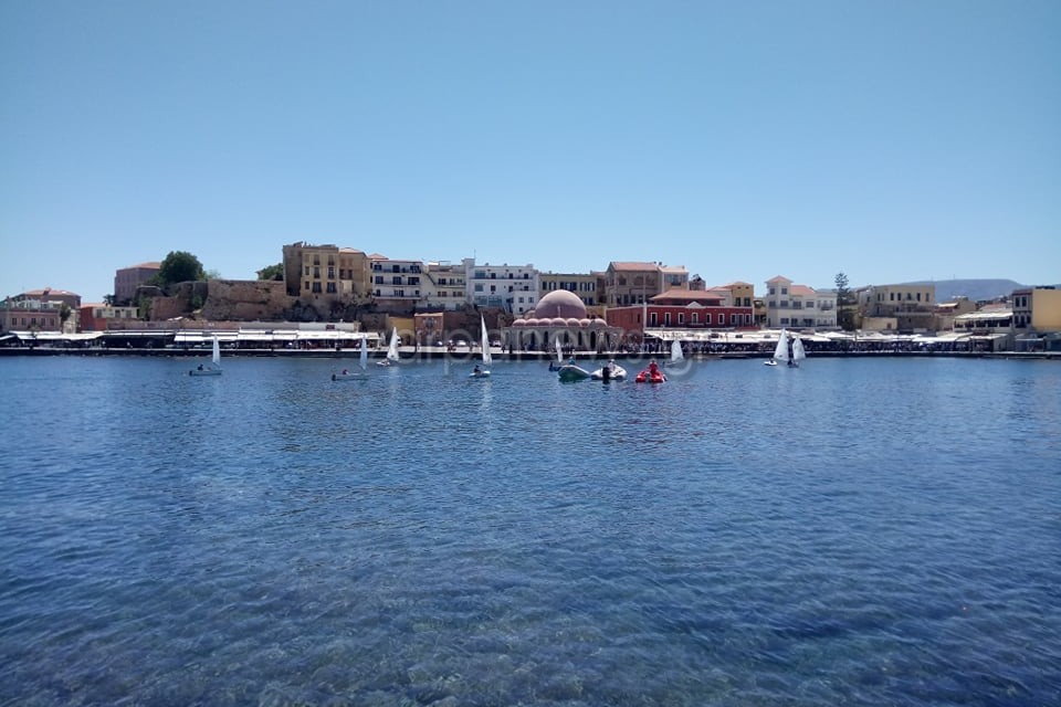 Σε μίνι lockdown μπαίνει το Ρέθυμνο – Παράταση των μέτρων σε Ηράκλειο και Χανιά