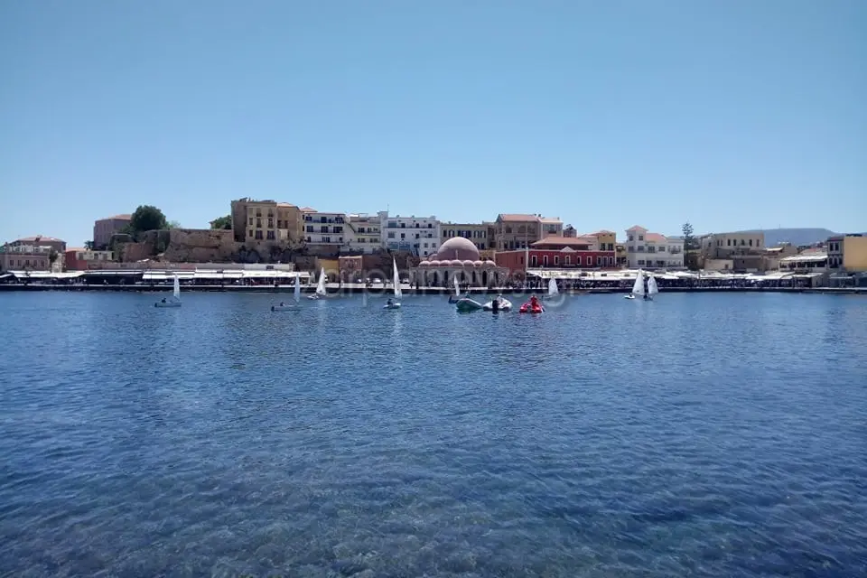 Σε μίνι lockdown μπαίνει το Ρέθυμνο – Παράταση των μέτρων σε Ηράκλειο και Χανιά