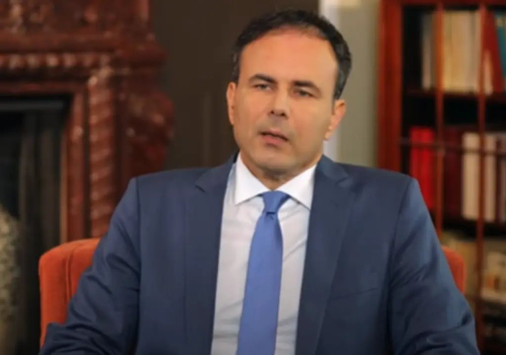 Δημόσια συγγνώμη ζήτησε ο Αλέξης Πατέλης μετά την ατυχή του δήλωση (vid)