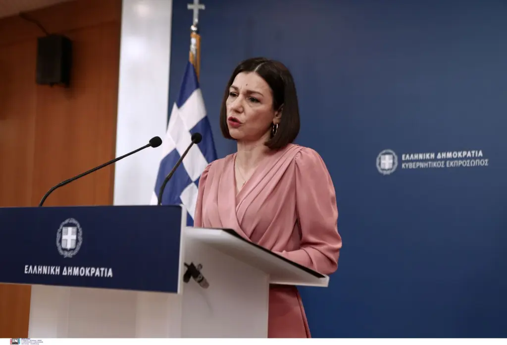Την επόμενη εβδομάδα οι ανακοινώσεις για τον υποχρεωτικό εμβολιασμό