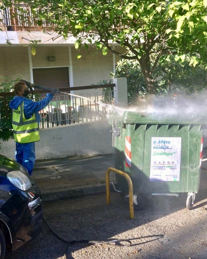 Η επιχείρηση καθαριότητας από το δήμο Αθηναίων στα Πατήσια (pics)