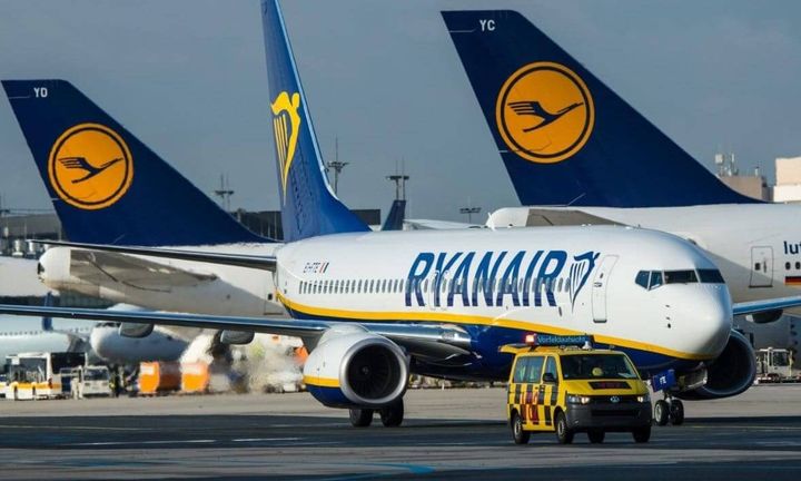 “Αν δεν κατεβάσεις το αεροπλάνο το ρίχνουμε είπαν στον πιλότο” – Mαρτυρία σοκ επιβάτη της πτήσης θρίλερ της Ryanair (vid)