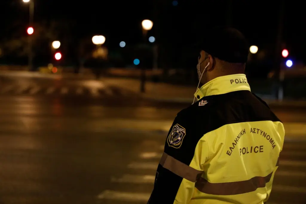 Θεσσαλονίκη: Χειροπέδες σε 20 άτομα που οδηγούσαν χωρίς δίπλωμα