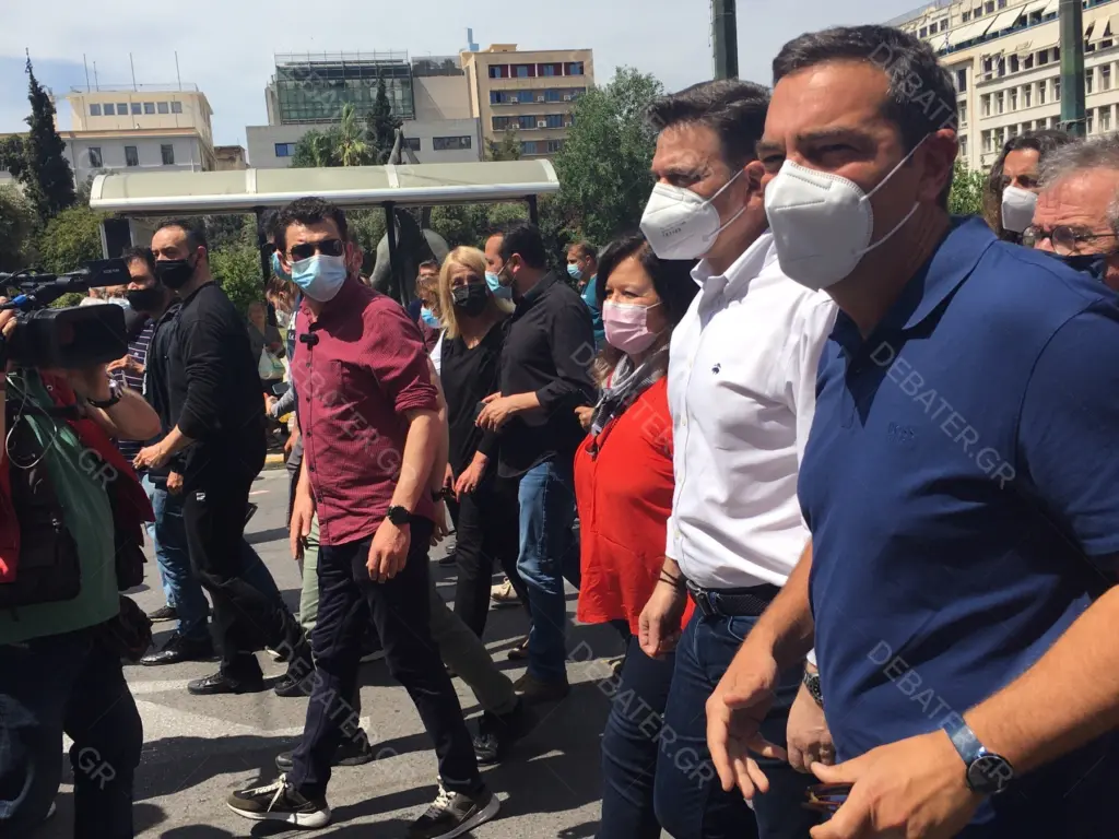 Απεργία – Παρουσία Τσίπρα το μπλοκ του ΣΥΡΙΖΑ (pics&vid)