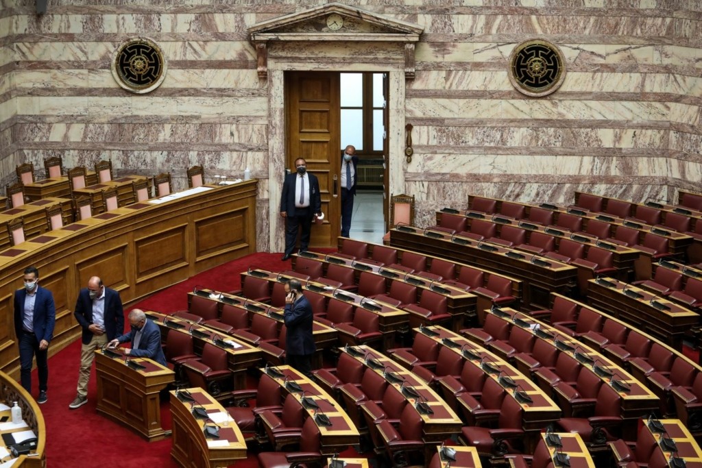 Κατατέθηκε το ασφαλιστικό νομοσχέδιο στη Βουλή