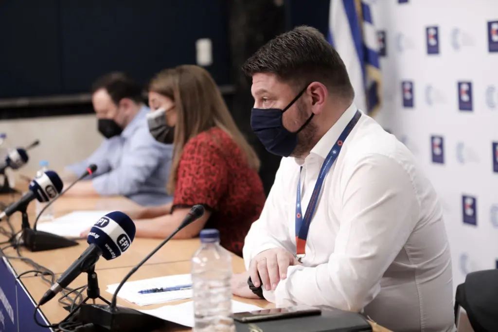 Οι δέκα περιοχές που κοκκίνησαν μετά το Πάσχα – Τι ανακοινωσε ο Χαρδαλιάς