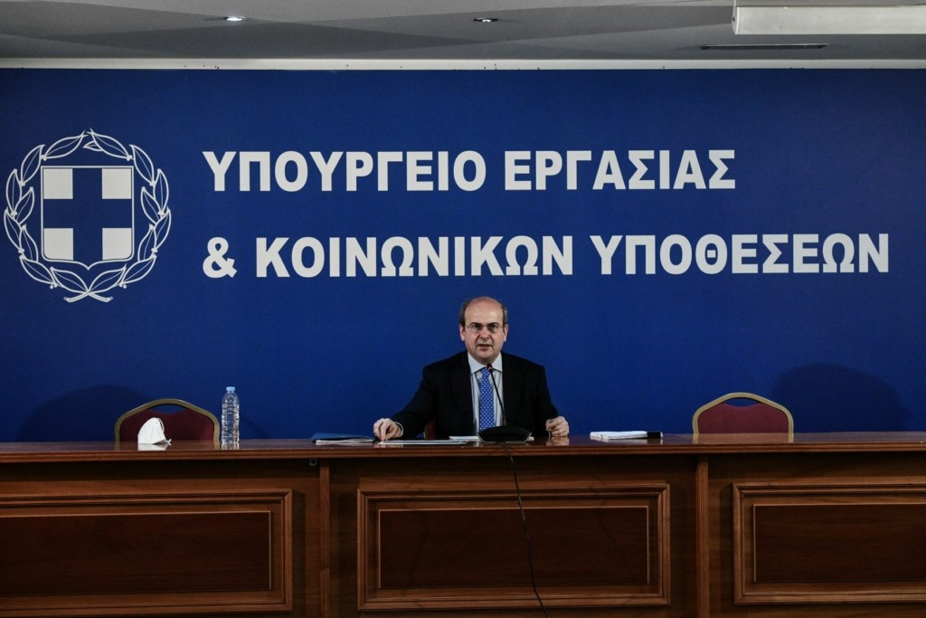 Χατζηδάκης για εργασιακό νομοσχέδιο – Τι αλλάζει – Δεν καταργείται το 8ωρο και το πενθήμερο