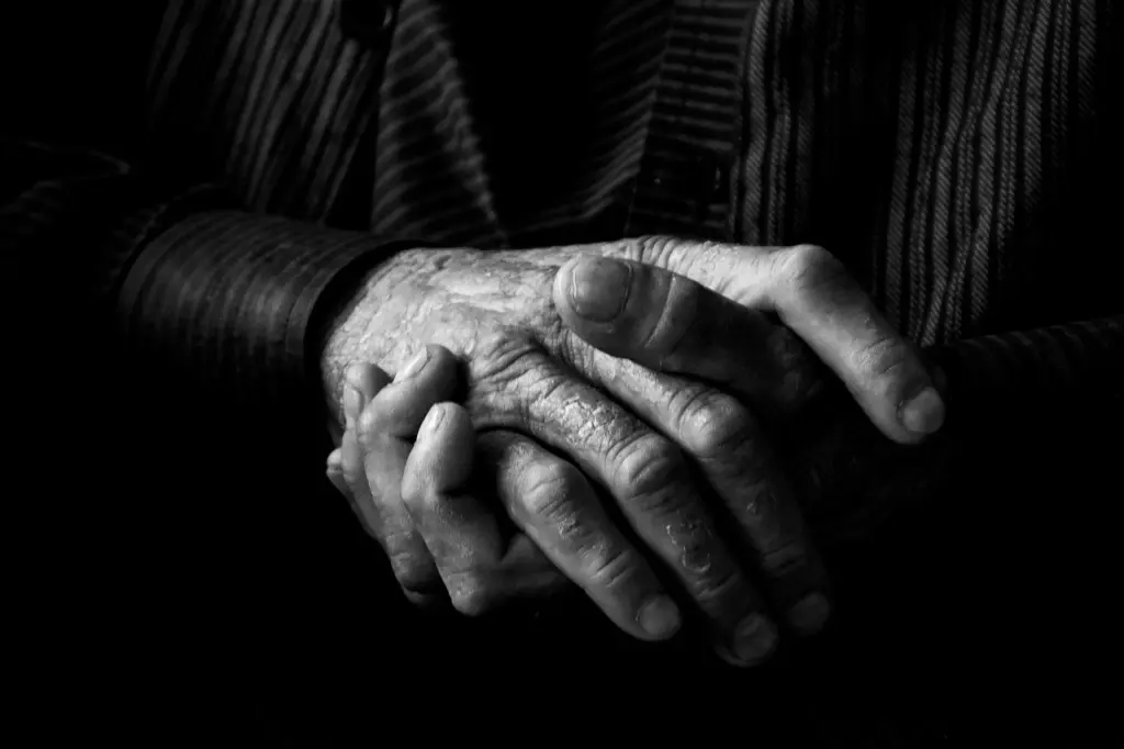 Ισόβια σε νοσοκόμα που σκότωνε με ινσουλίνη ασθενείς (vid)