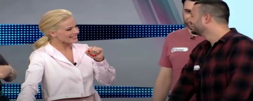 Η Ζέτα Μακρυπούλια με total outfit Maria Bartzoka (pic)