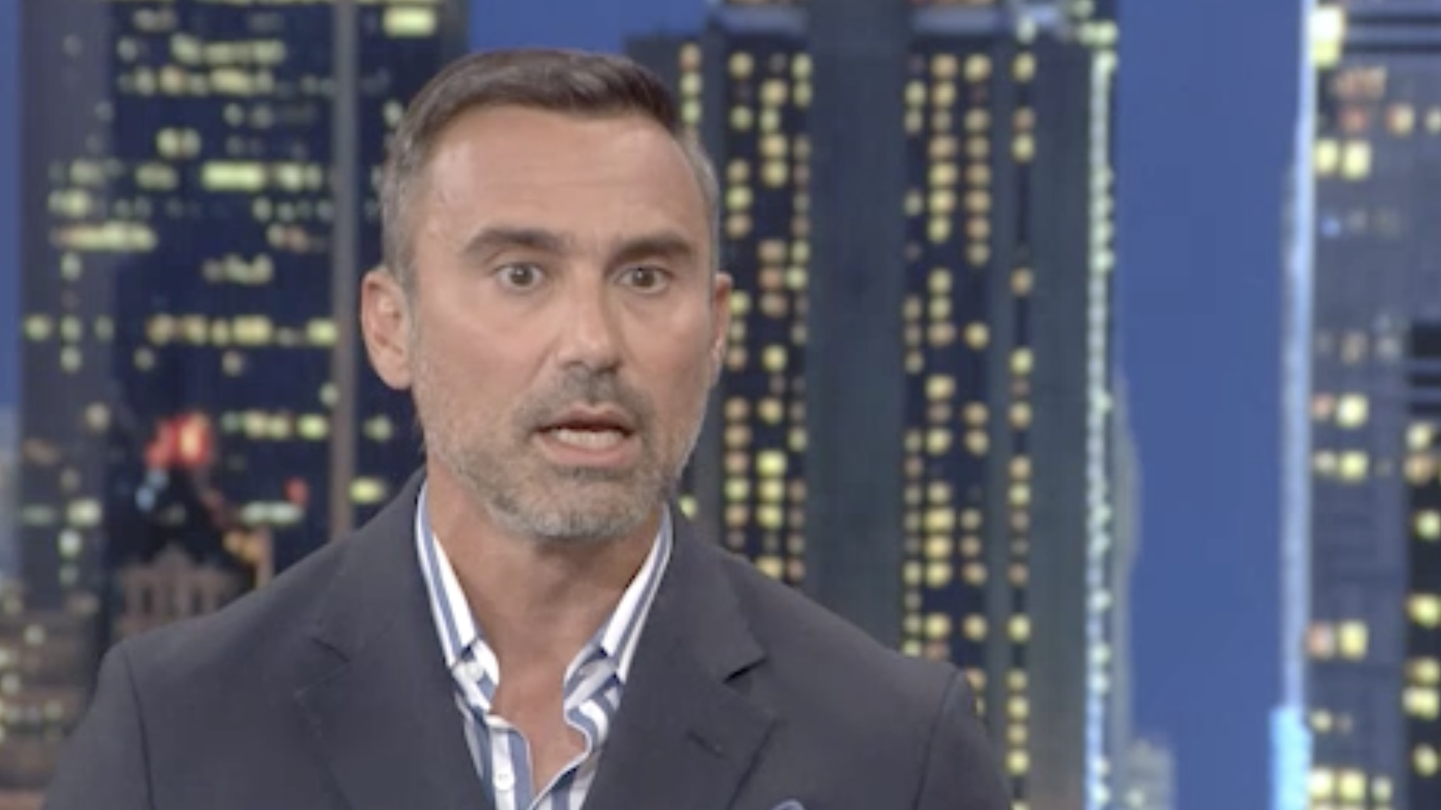 Γ. Καπουτζίδης – Αν ο σύντροφος μου ήθελε παιδί θα τον στήριζα (vid)