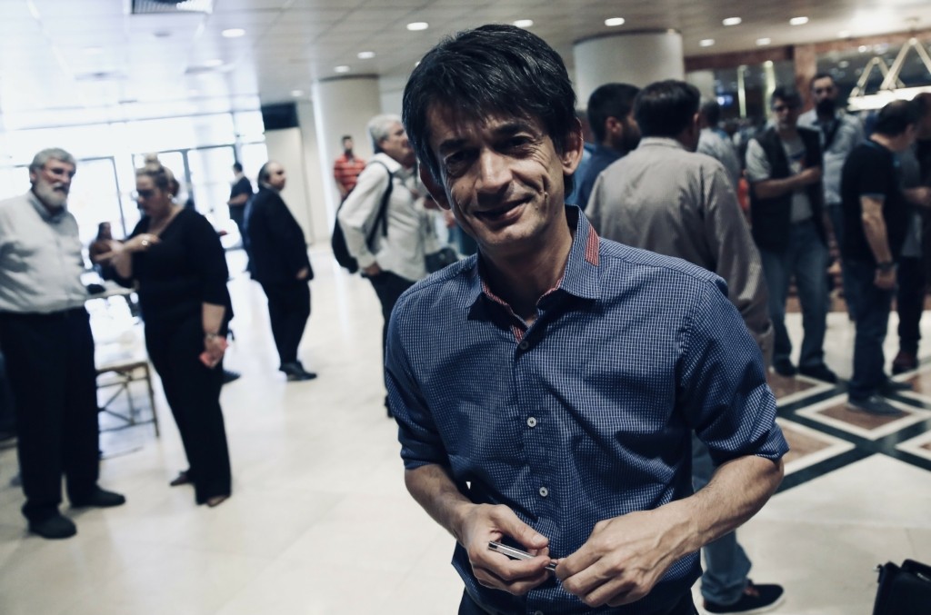 Ο Καρανίκας βάζει στο τραπέζι τη λέξη “διαγραφή” για στελέχη της “Ομπρέλας”