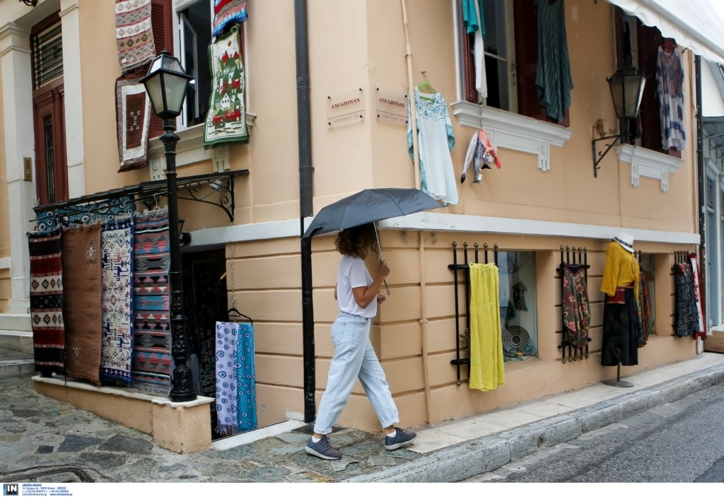 Βροχές, καταιγίδες και πτώση της θερμοκρασίας σήμερα Τρίτη