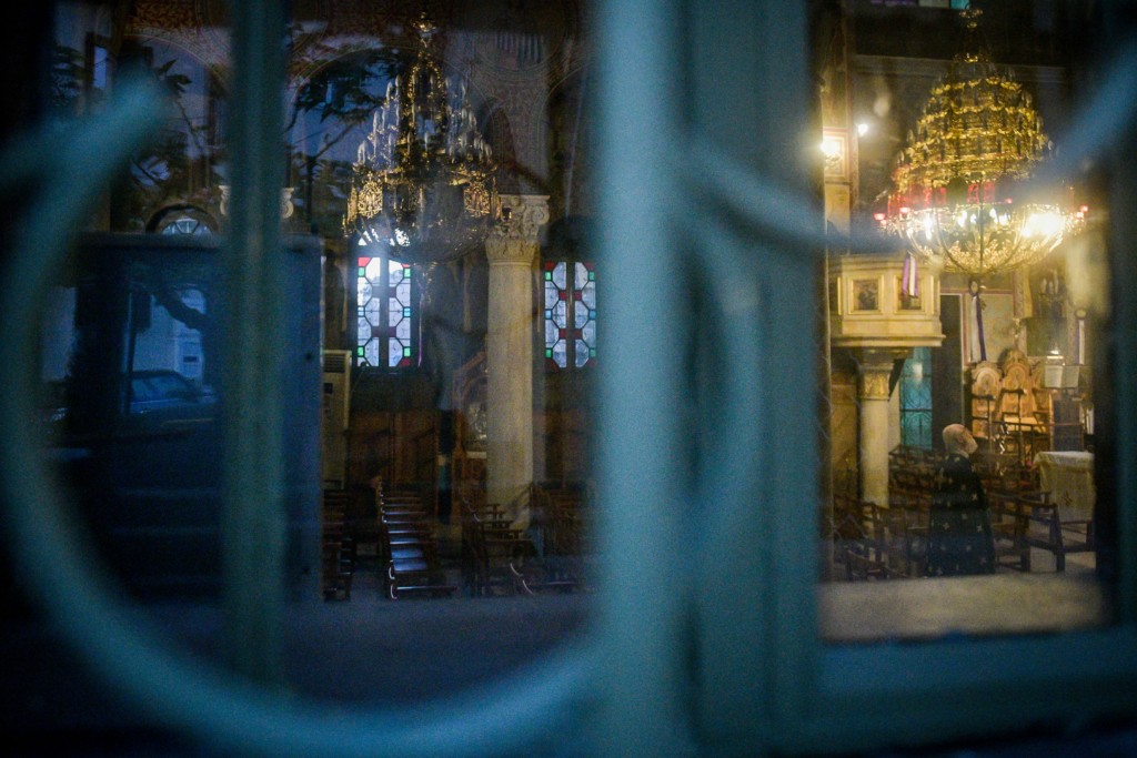 Σάλος στο Αγρίνιο με ιερέα που συνελήφθη για παιδική πορνογραφία