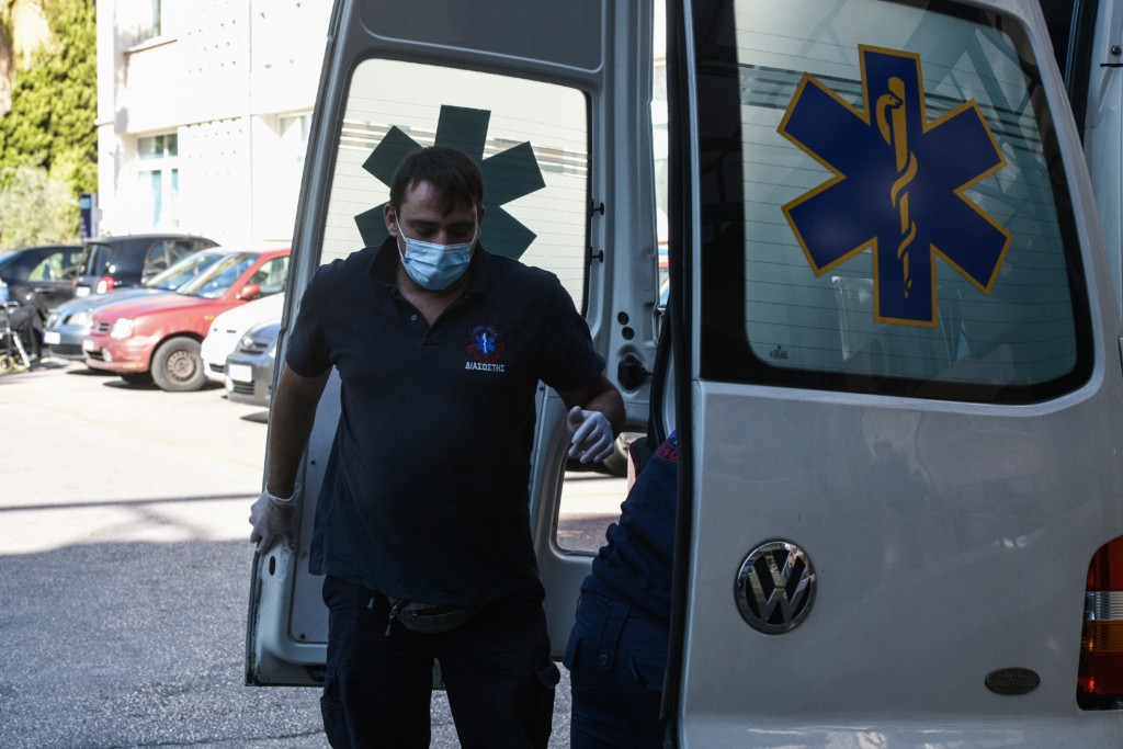 Ξυλοκόπησαν άγρια άντρα έξω από το ΑΠΘ
