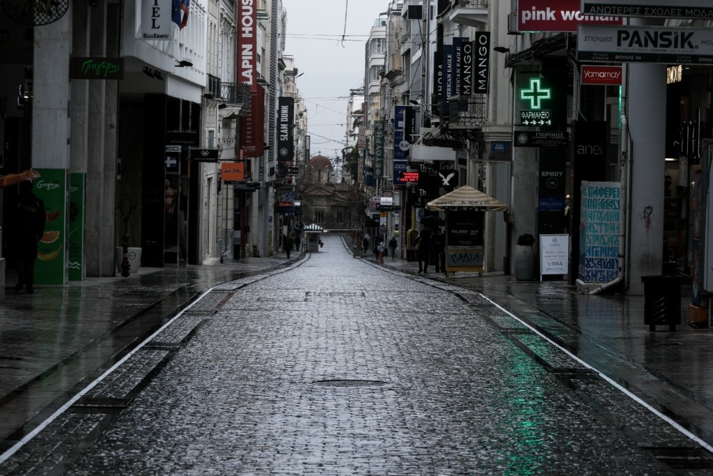 Με βροχές, καταιγίδες και χαλάζι ο καιρός την Παρασκευή