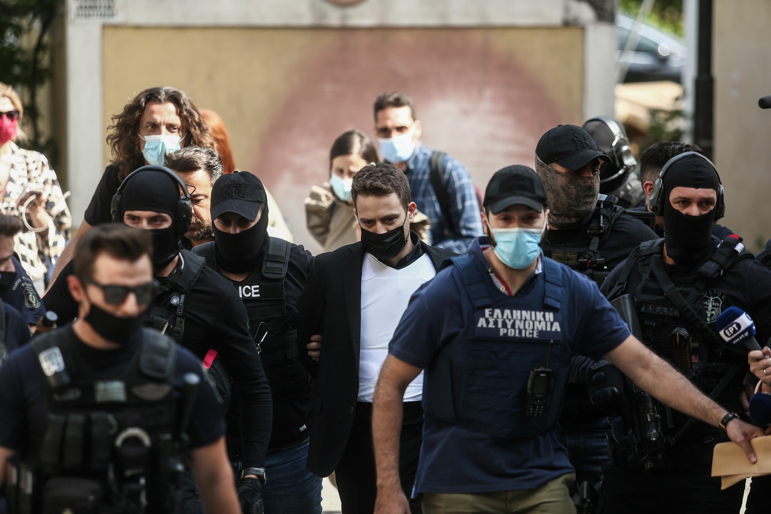 Τι ποινή περιμένει τον Μπάμπη Αναγνωστόπουλο για τη δολοφονία της Καρολάιν