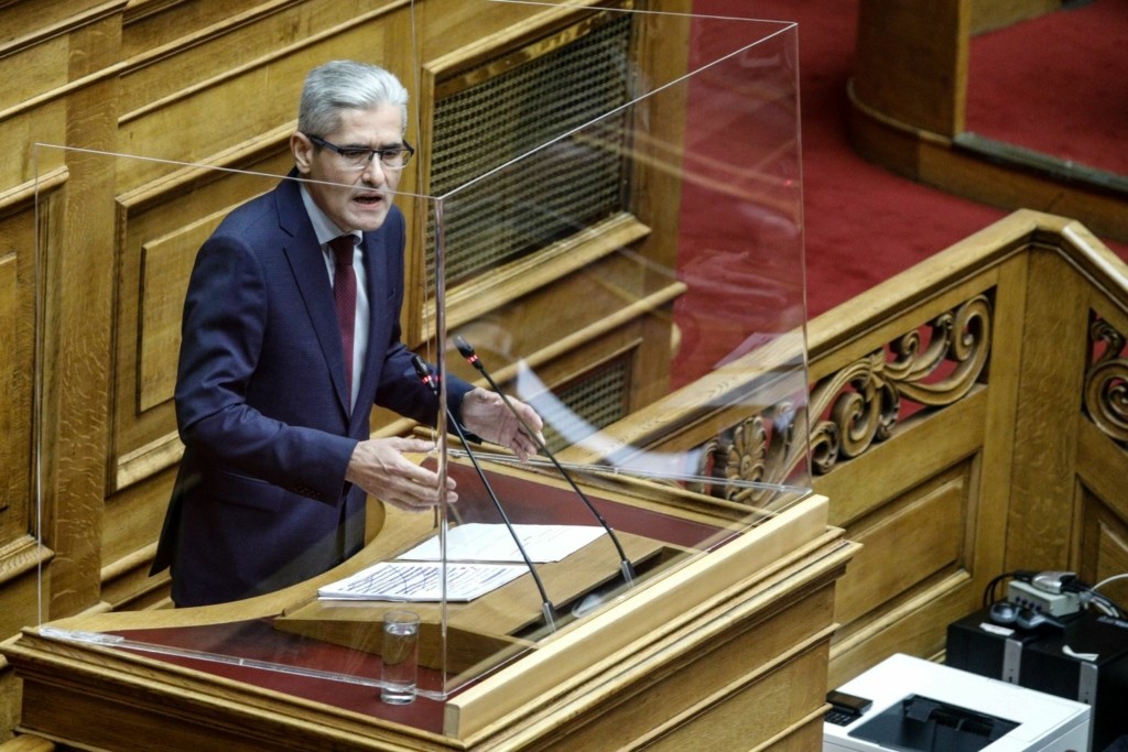 Επίθεση με μπογιές στο γραφείο του βουλευτή Άγγελου Τσιγκρή (pics)