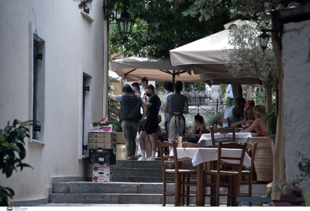 Επιστροφή στην κανονικότητα από τις 19 Ιουνίου – Η εισήγηση της κυβέρνησης στους λοιμωξιολόγους