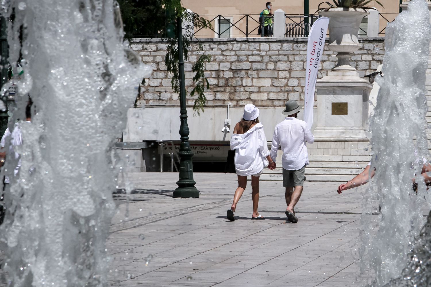 489 νέα επιβεβαιωμένα κρούσματα – Πόσοι διασωληνωμένοι ανακοινώθηκαν