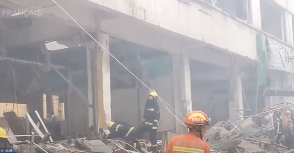 Ισοπεδώθηκε ολόκληρη γειτονιά από έκρηξη αγωγού φυσικού αερίου στην Κίνα (vids)