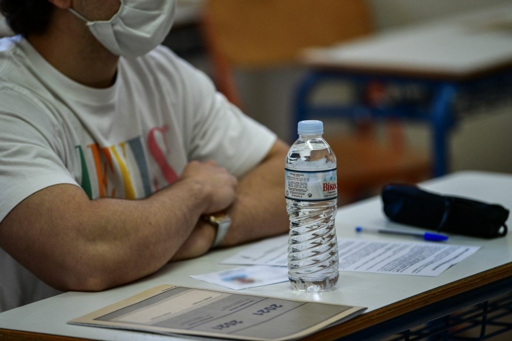Θετικός στον κορονοϊό υποψήφιος Πανελλαδικών στο Ηράκλειο
