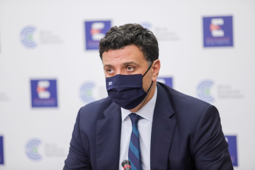 O Βασίλης Κικίλιας γιόρτασε την Ημέρα του Πατέρα με την πιο τρυφερή φωτογραφία (pic)