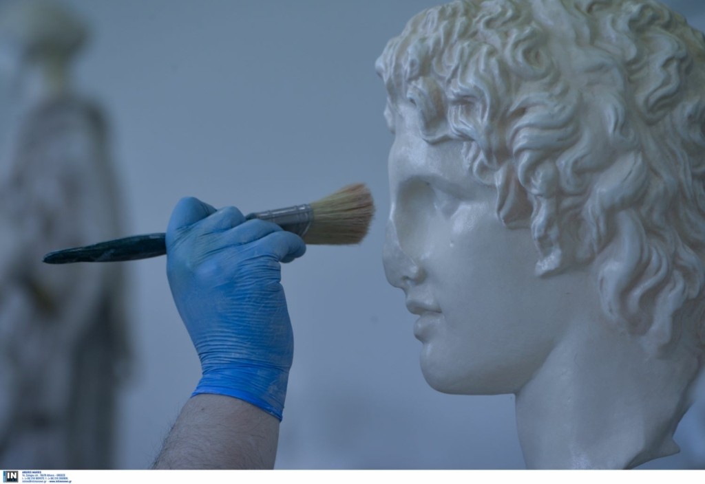 Επίδοξοι αρχαιοκάπηλοι πιάστηκαν στα πράσα πριν πουλήσουν αρχαίο αγαλματίδιο στη Θεσσαλονίκη (pics)