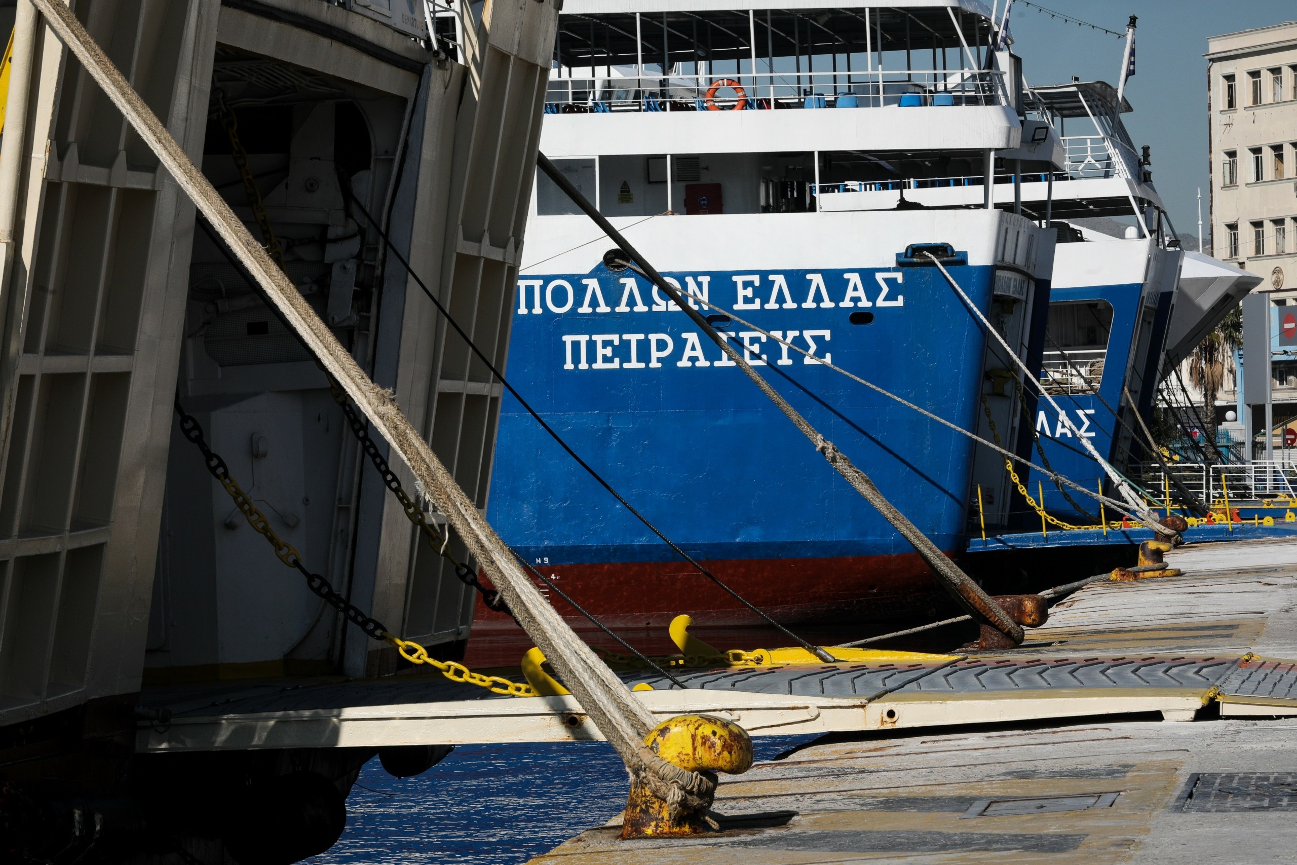 Συνεχίζουν την απεργία στην ΠΝΟ – Άλλες δύο ημέρες δεμένα τα πλοία