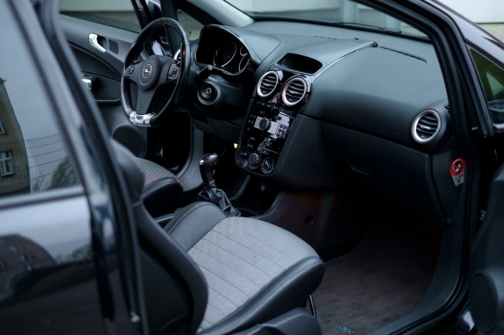 To νέο Astra αποκαλύπτει το σχεδιαστικό μέλλον της Opel