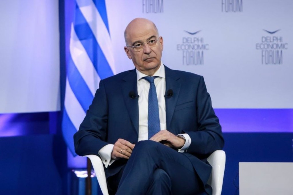 Σε προληπτική καραντίνα ο Νίκος Δένδιας μετά την επιστροφή του από την Ουκρανία