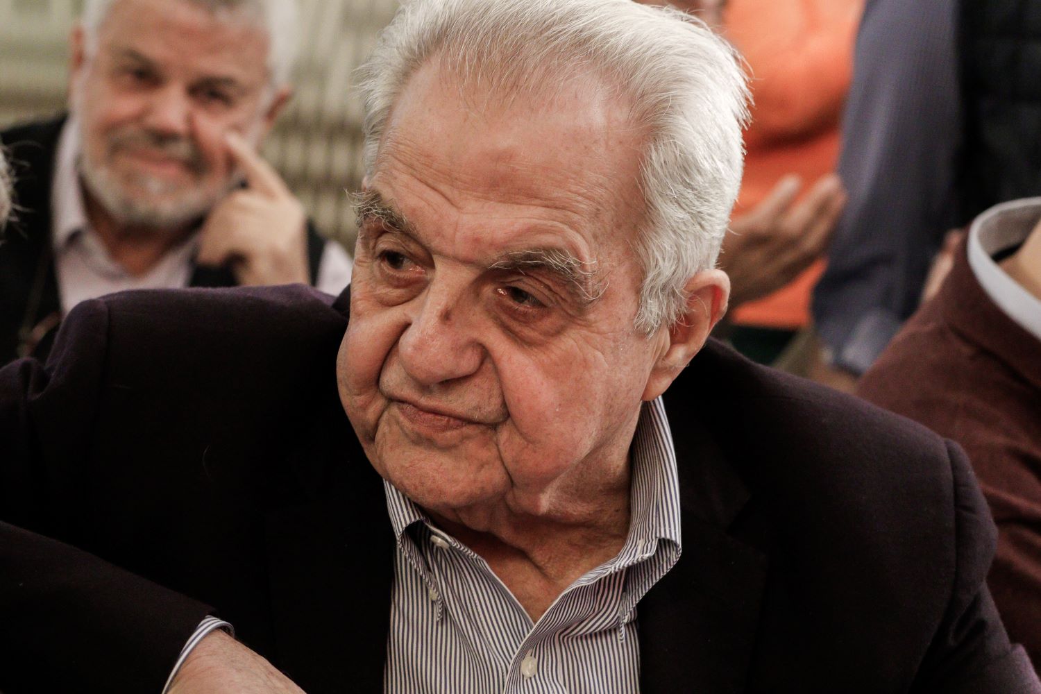 Άγνωστοι έκλεψαν το αυτοκίνητο του βουλευτή Αλέκου Φλαμπουράρη
