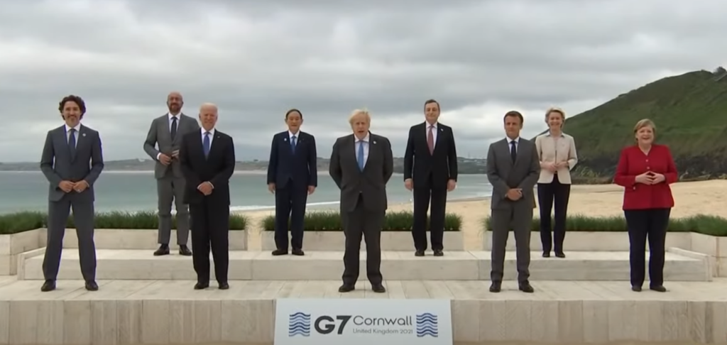 Ο ΠΟΥ καλεί τους ηγέτες της G7 να δεσμευτούν για τους εμβολιασμούς