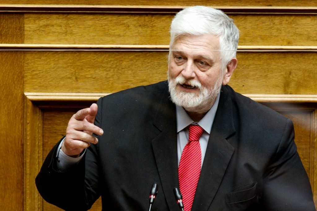 Ο Ρουβίκωνας “χτύπησε” το γραφείο του βουλευτή Γιάννη Λοβέρδου (pics)