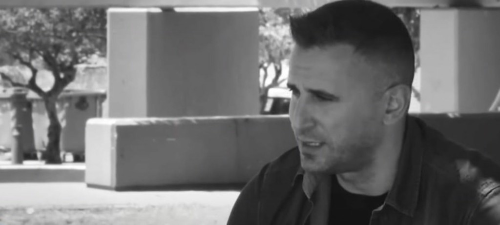 “Ραγίζει” καρδιές ο αστυνομικός που βρήκε τη μικρή Λυδία – “Το μωρό “μου” έμεινε ορφανό από γονείς” (pic)
