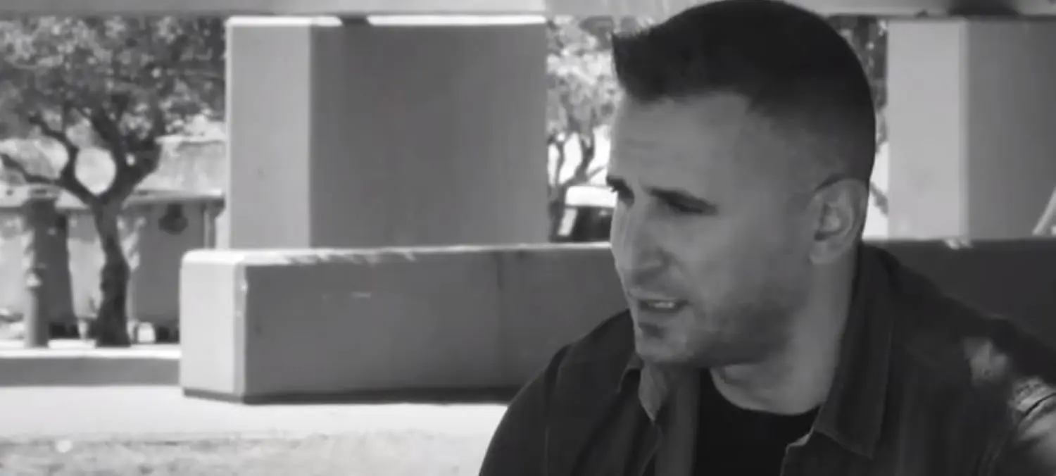 “Ραγίζει” καρδιές ο αστυνομικός που βρήκε τη μικρή Λυδία – “Το μωρό “μου” έμεινε ορφανό από γονείς” (pic)