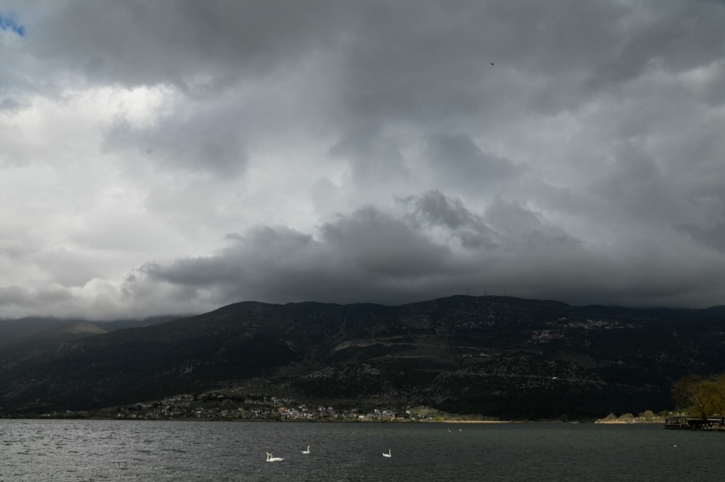 Η χώρα θα πνιγεί από τις ισχυρές καταιγίδες- Το φαινόμενο της ψυχρής λίμνης που θα πλήξει την Ελλάδα
