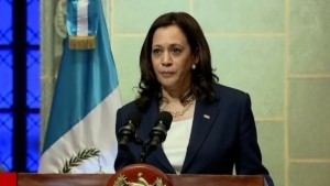 Κάμαλα Χάρις: “Είμαι εδώ και μπορεί να είμαι ξανά υποψήφια για πρόεδρος”