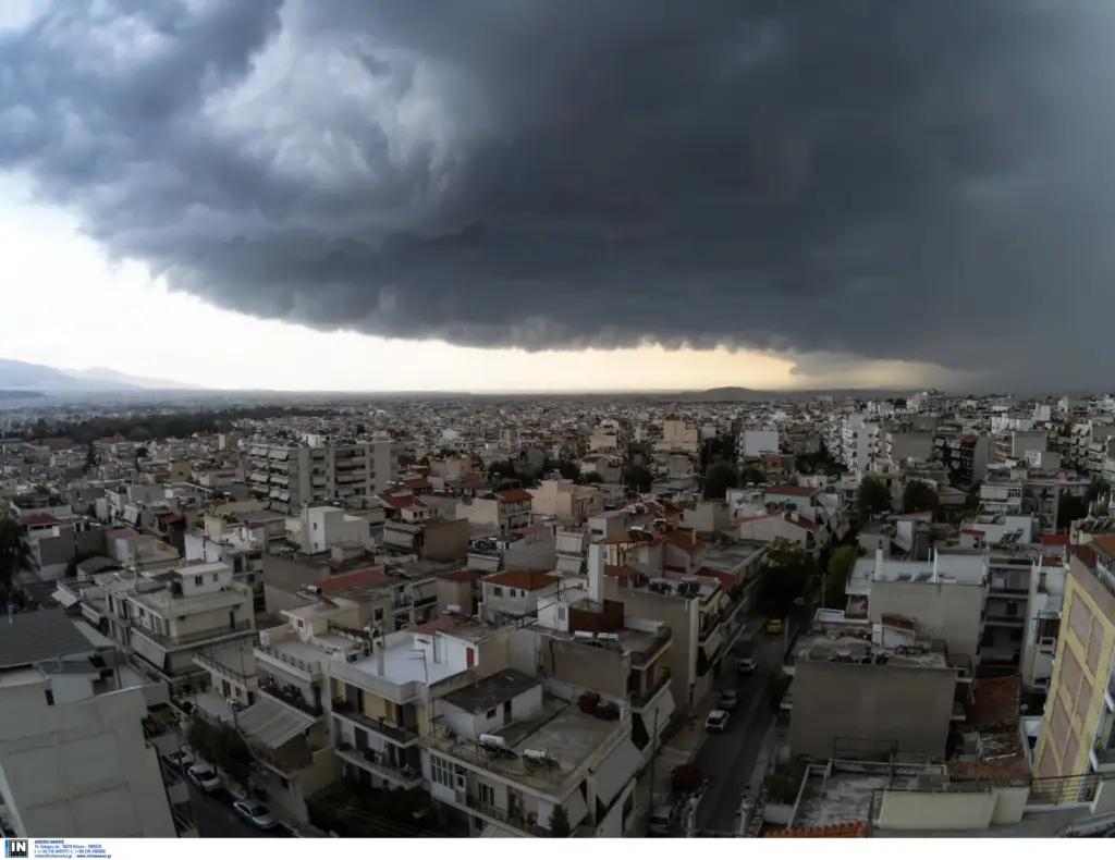 Το meteo προειδοποιεί για το πρώτο σφοδρό κύμα κακοκαιρίας μετά από 100 ημέρες
